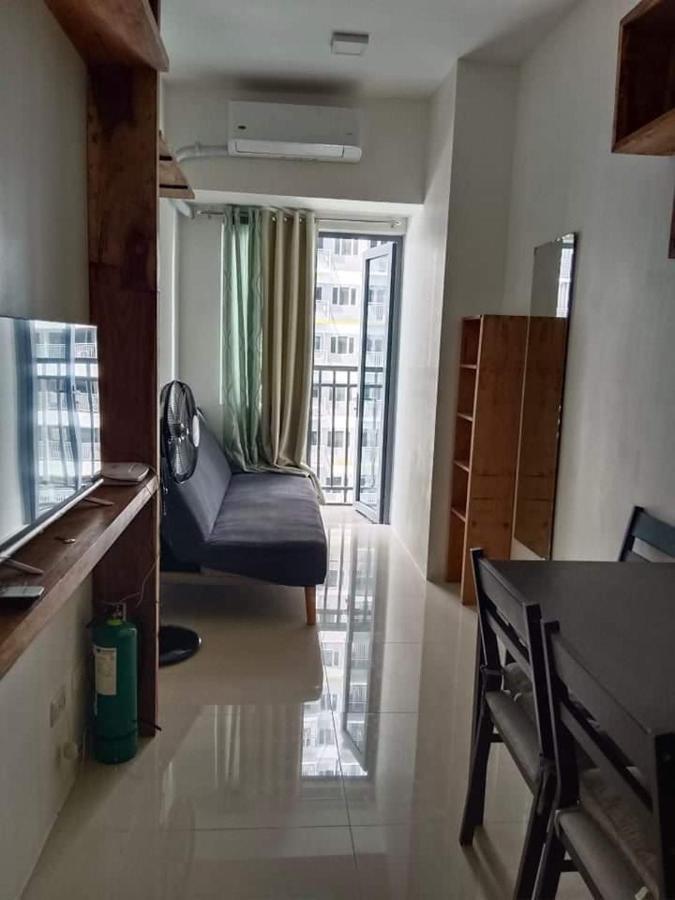 One Bedroom Condo Unit Fame Residences 马尼拉 外观 照片